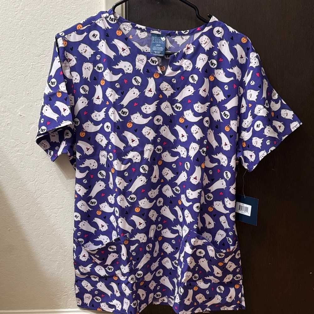 New Zoe + Chloe Purple Halloween cute ghost Print Scrub Top